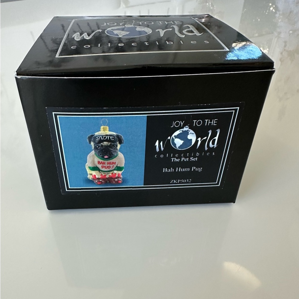 Joy to the World Bah Hum Pug Collectibles Ornament. Brand New In Box. - Picture 3 of 12